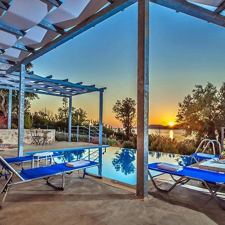 Zidanos Luxurious Sea Front Villa Marandokhórion Exterior foto